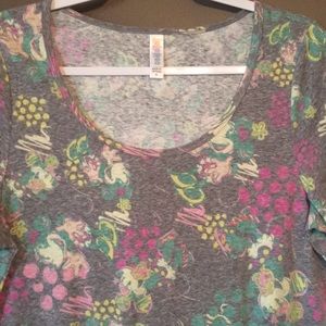 Medium NWT LuLaRoe Disney- Minnie Mouse Classic T